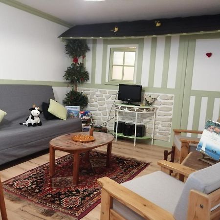 Gite Les Grenouilles องเฟลอร์ ภายนอก รูปภาพ