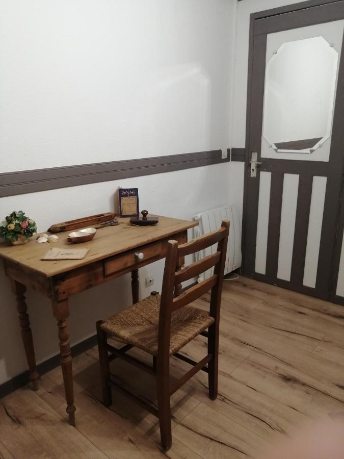 Gite Les Grenouilles องเฟลอร์ ภายนอก รูปภาพ